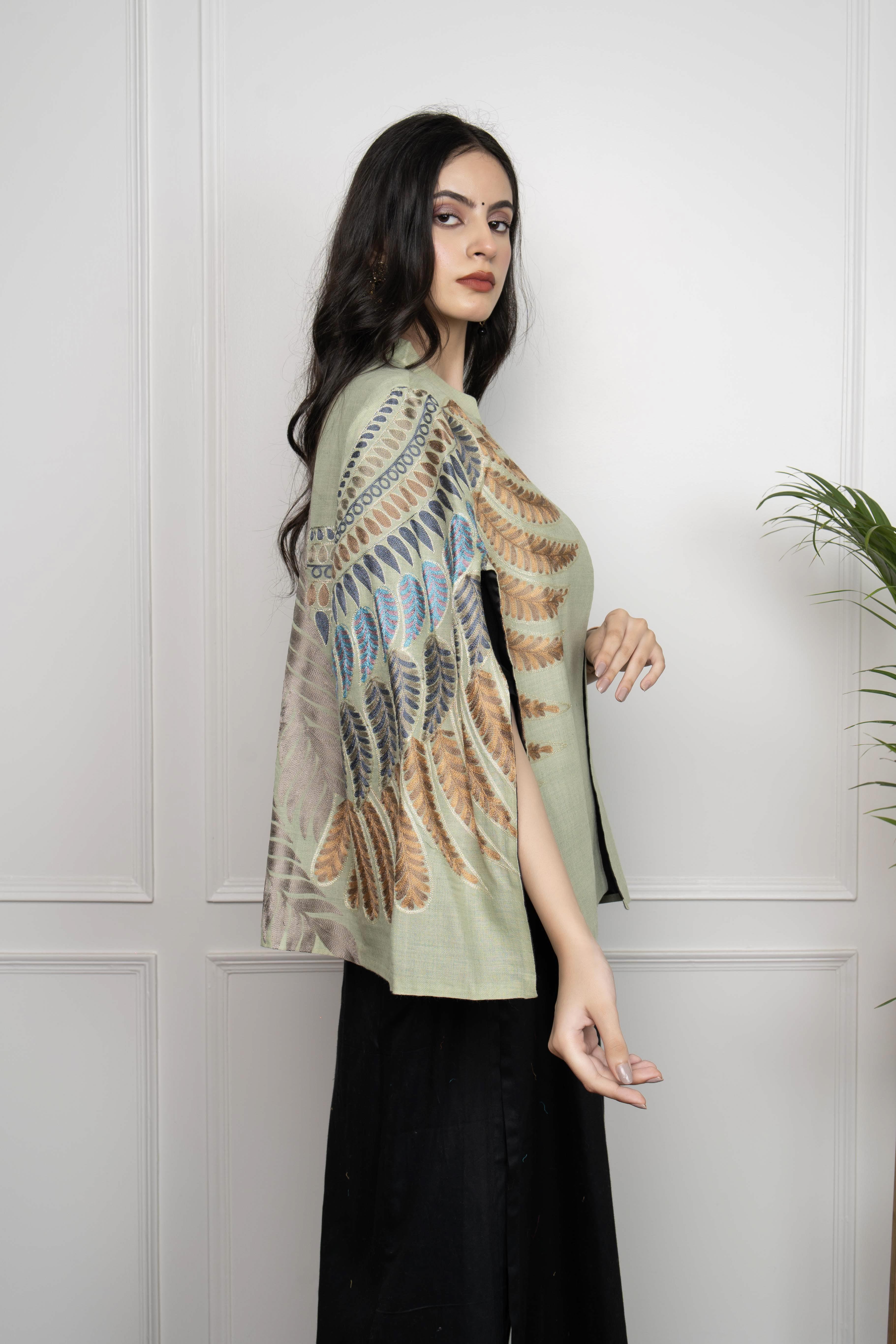 Sadah Women's Pista Wing Motif with Feathers Nalki embroidery Fine Wool Blend Cape (Dispatch time 1-3 weeks)( FREE SIZE)