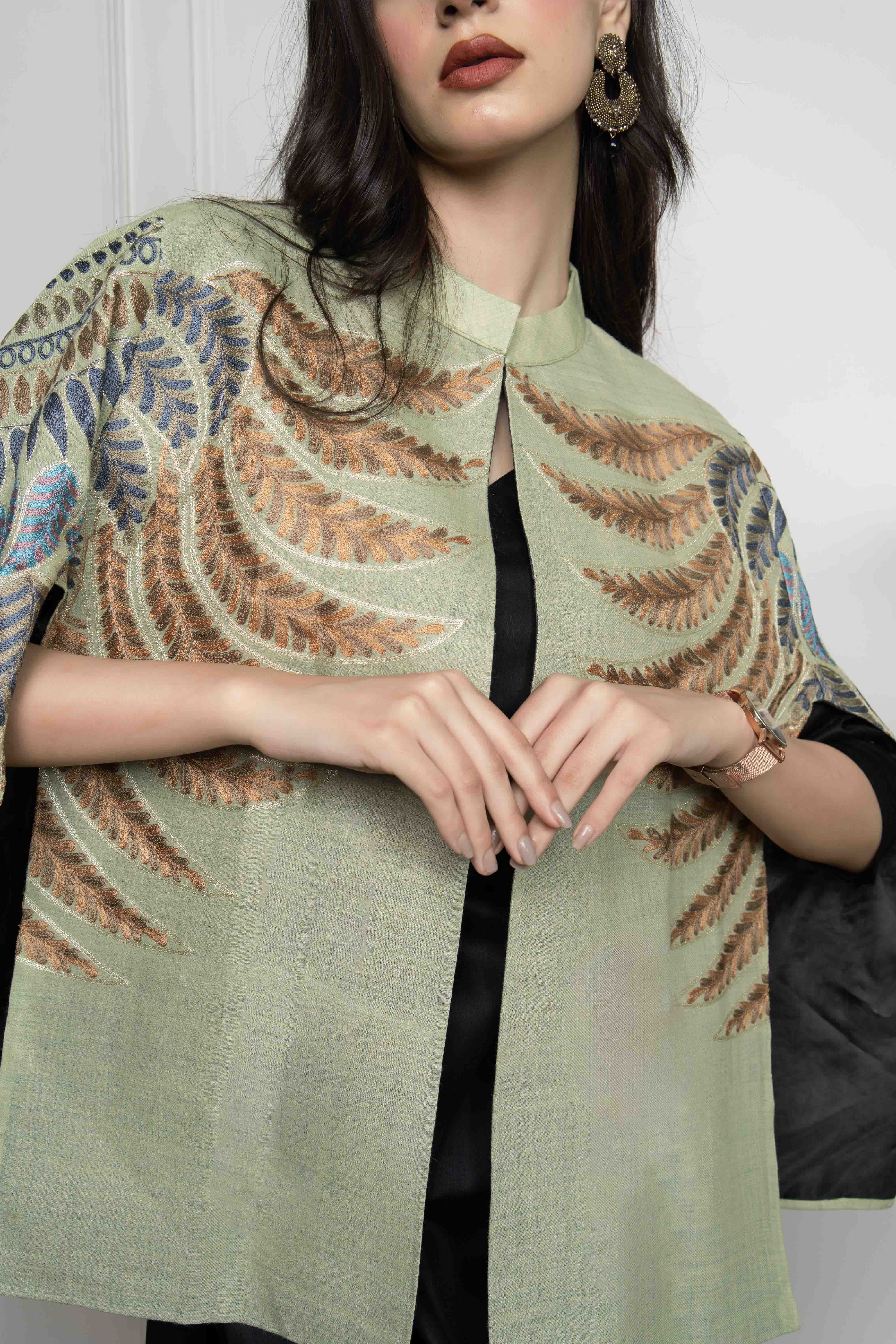 Sadah Women's Pista Wing Motif with Feathers Nalki embroidery Fine Wool Blend Cape (Dispatch time 1-3 weeks)( FREE SIZE)