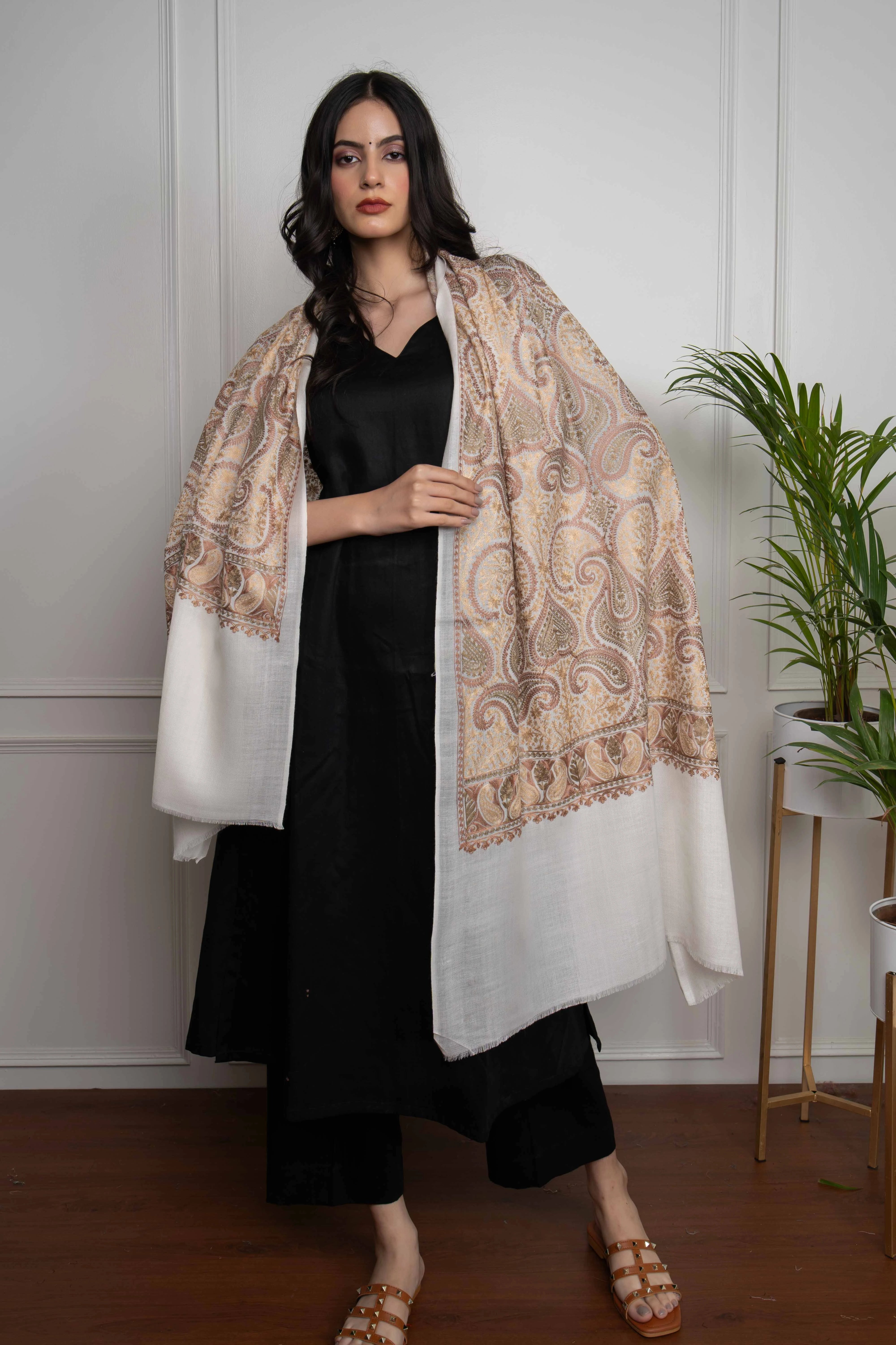 Sadah Women's White Ambi Jaal Nalki embroidery  Fine Wool Blend Stole